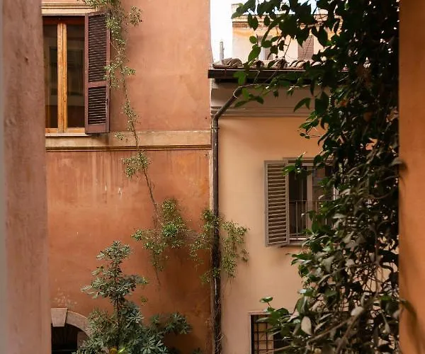 Konukevi Relais Del Portico