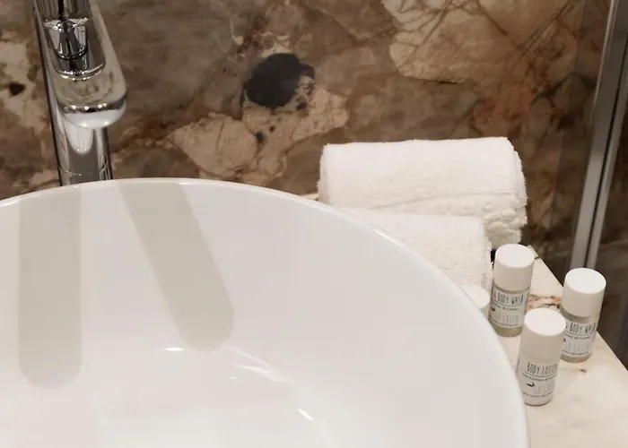 Konukevi Relais Del Portico Roma